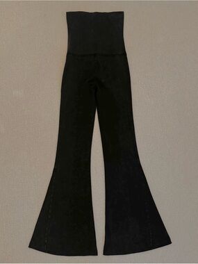 Offline by Aerie Black High-Rise Bell Bottom Flare Leggings / XS